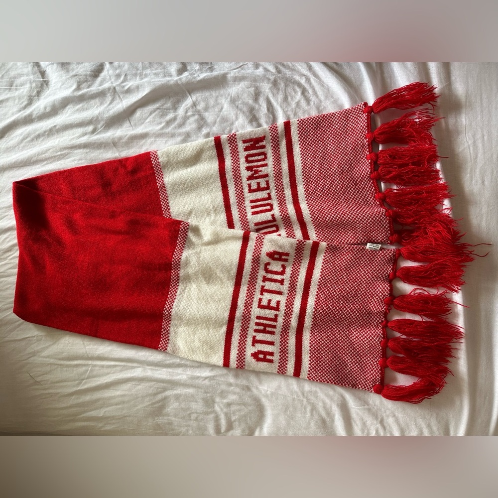 Lululemon Scraf (One Size)